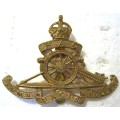 HONOURABLE ARTILLERY COMPANY CAP BADGE WITH SLIDE IN GOOD CONDITION