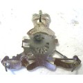 AUSTRALIA ARTILLERY CAP BADGE WITH PINS IN GOOD CONDITION IN GOOD CONDITION