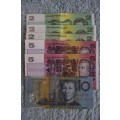 AUSTRALIA :  26 DOLLARS : CV +- R 315