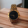 MENS GOLD PLATED SWISS MADE GUCCI WATCH VALUED @ R6000 IN EXCELLENT WORKING CONDITION