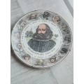 SHAKESPEARE ROYAL DOULTON HANGING PORCELAIN PLATE MEASURES 265MM