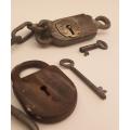 WOW !!  Antique padlock and  Vintage Lever - both working with original keys