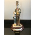 `VINTAGE` Charles Dickens` DAVID COPPERFIELD FIGURINE ON WOODEN PLINTH BY LEONARDO