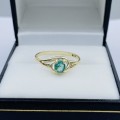 *STUNNING EMERALD and YELLOW GOLD SIGNET RING* R1 BIDS!!!