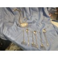 Beautiful swan desert spoons set of 7