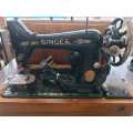 Antique Singer Sewing machine(Needs a service)(Offers welcome)