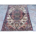 BEAUTIFUL VINTAGE HAND-KNOTTED PURE WOOL PERSIAN CARPET