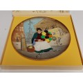 RARE VINTAGE ROYAL DOULTON OLD BALLOON SELLER D6649 PLATE IN MINT CONDITION, BOXED