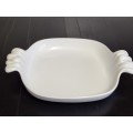 VINTAGE CARROL BOYES FUNCTIONAL ART LARGE WHITE CERAMIC OVEN DISH, MINT CONDITION