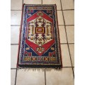 VINTAGE PURE WOOL, HAND WOVEN SMALL PERSIAN CARPET, MEASURING 1.14 METRE  X 54 CM