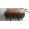 Stunning Vintage Wood Suitcase/Kist