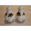 MINT CONDITION ROYAL ALBERT OLD COUNTRY ROSES CRUET SET