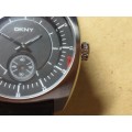 DKNY MENS WATCH WITH GENUINE LEATHER STRAP IN WORKING ORDER BUT THE SECONDS DISPLAY GOT LOOSE