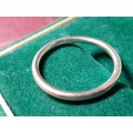 LOVELY GENUINE SOLID STERLING SILVER RING IN VERY GOOD CONDITION - [1,4 g] - A RELIST OF NON PAYMENT