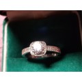 LOVELY GENUINE SOLID STERLING SILVER RING IN EXCELLENT CONDITION - [2,3 g]