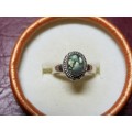 VINTAGE SOLID STERLING SIVER RING WITH BROKEN STONE - [4,3 g]