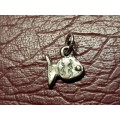 Lovely Genuine Solid Sterling Silver Fish Charm - [10 mm , 1,1 g]