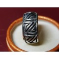 Lovely Large Heavy Solid Sterling Silver Ring In Excellent Condition - [16 g]