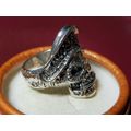 Lovely Large Heavy Solid Sterling Silver Ring In Excellent Condition - [19,5 g]