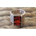 A GORGEOUS HEAVY WIDE SOLID STERLING SILVER RING WITH FACETED RED STONES !! GREAT VALUE !!