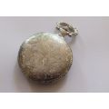 AN EYE CATCHING VINTAGE LOOK QUARTZ POCKET WATCH ...WORKING 100% ...FREE COMBINING !! WOW !!