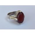 WOW !! A VINTAGE LOOK SOLID STERLING SILVER RING SET WITH A CABOCHON STONE ...POSSIBLY CARNELIAN !!