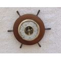 STUNNING !! A VINTAGE BAROMETER MADE IN ENGLAND BY SHORTLAND SHAPED AS A SHIPS WHEEL