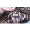 WOW !! A SUPERB QUALITY ORIGINAL "" GUESS "" HANDBAG IN EXCELLENT CONDITION !! LOVE IT !!