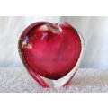 WOW !! A BEAUTIFUL VINTAGE STRAWBERRY OR HEART FORM MURANO GLASS PAPERWEIGHT POSY VASE !! STUNNER !!