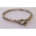 A MARVELOUS SOLID STERLING SILVER ROUND LINK BRACELET WITH A BIG CLASP !! GOOD QUALITY PIECE !!