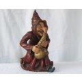 HAAI OO HEKSIE !! A FABULOUS LARGE VINTAGE HAND PAINTED FIGURE OF A SAXOPHONE PLAYING WITCH !!