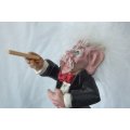 A HIGHLY DETAILED EYE CATCHING VINTAGE SOLID RESIN COMPOSITE FIGURE OF AN ORCHESTRA CONDUCTOR !! FUN