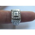 A LARGE SIZE SOLID STERLING SILVER RING SET WITH A FACETED  STONE - STAMPED AND TESTED