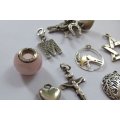 WOW !! A DIVERSE JOBLOT OF STERLING SILVER CHARMS AND PENDANTS !! ALL TESTED !! FREE COMBINING !!
