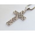 A VINTAGE STERLING SILVER SQUARE LINK NECKLACE WITH A DETAILED SOLID STERLING SILVER CROSS PENDANT