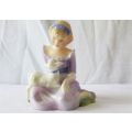 PERFECT !! AN ABSOLUTELY CHARMING VINTAGE ROYAL DOULTON FIGURE ENTITLED ` MARY HAD A LITTLE LAMB `