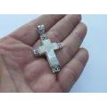 A SPLENDID SOLID STERLING SILVER AND MOTHER OF PEARL CROSS PENDANT WITH HINGED LOOP !! AWESOME !!