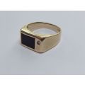 A RARE VINTAGE 9CT GOLD ONYX AND GENUINE DIAMOND RING BY OBLO 1970`S - SA DESIGNER !!