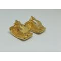 VINTAGE LOOK GOLD TONE CLIP ON EARRINGS