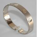 18k / 18ct white gold Designer BANGLE  a refined, unisex STUNNER!