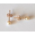 9k / 9ct gold & cultured Pearl stud EARRINGS: 4mm rich cream. Ready for you. Last pair!