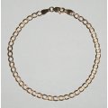 9k / 9ct gold Oval curb BRACELET: 3.4mm wide, 18.5cm. Ready for you. Last one!