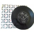 The Beatles - Can`t buy me love / You can`t do that  ( 1964 UK released 7 single )