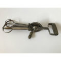 Vintage Ball Drive Swift Whip Hand Beater
