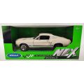 **NEW** 1/24 Welly NEX 1967 Ford Mustang GT Cream