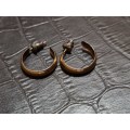 9ct solid gold round hoop earings 1.5cm across, 4mm wide D shape