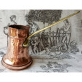 ANTIQUE SOLID COPPER WARMING POT WITH POURING LIP AND A SOLID BRASS HANDLE