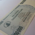 Zimbabwe Bearer cheque 1-8-2006 $100000 AW 2795917
