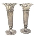 Pair of silver flower vases made in Sheffield by Walker and Hall - 254,6g