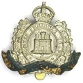 Great Britain Suffolk Regiment WW1 badge - Kings Crown - 1915-1919 - Bi-metal - With slide